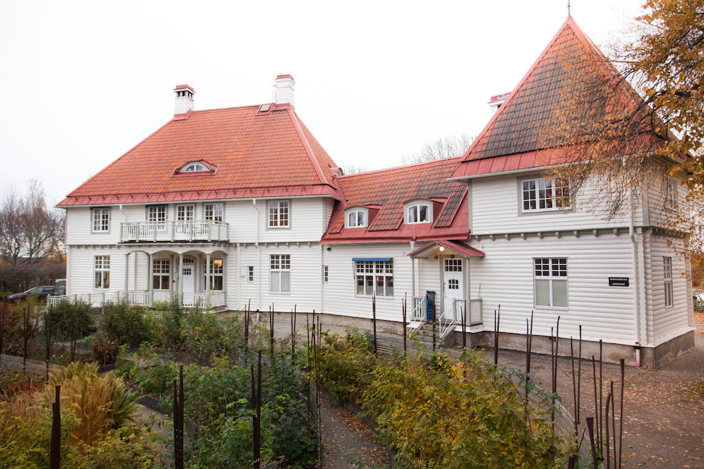 Hotel Wij Traedgardar Ockelbo Zewnętrze zdjęcie